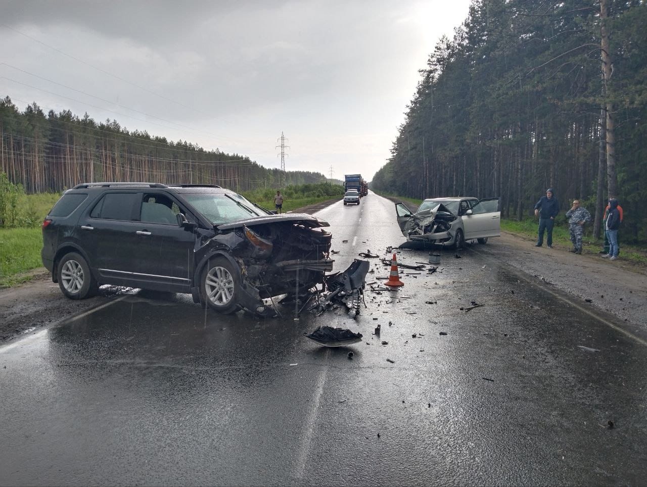 69-летний мужчина погиб в лобовой аварии под Великим Устюгом